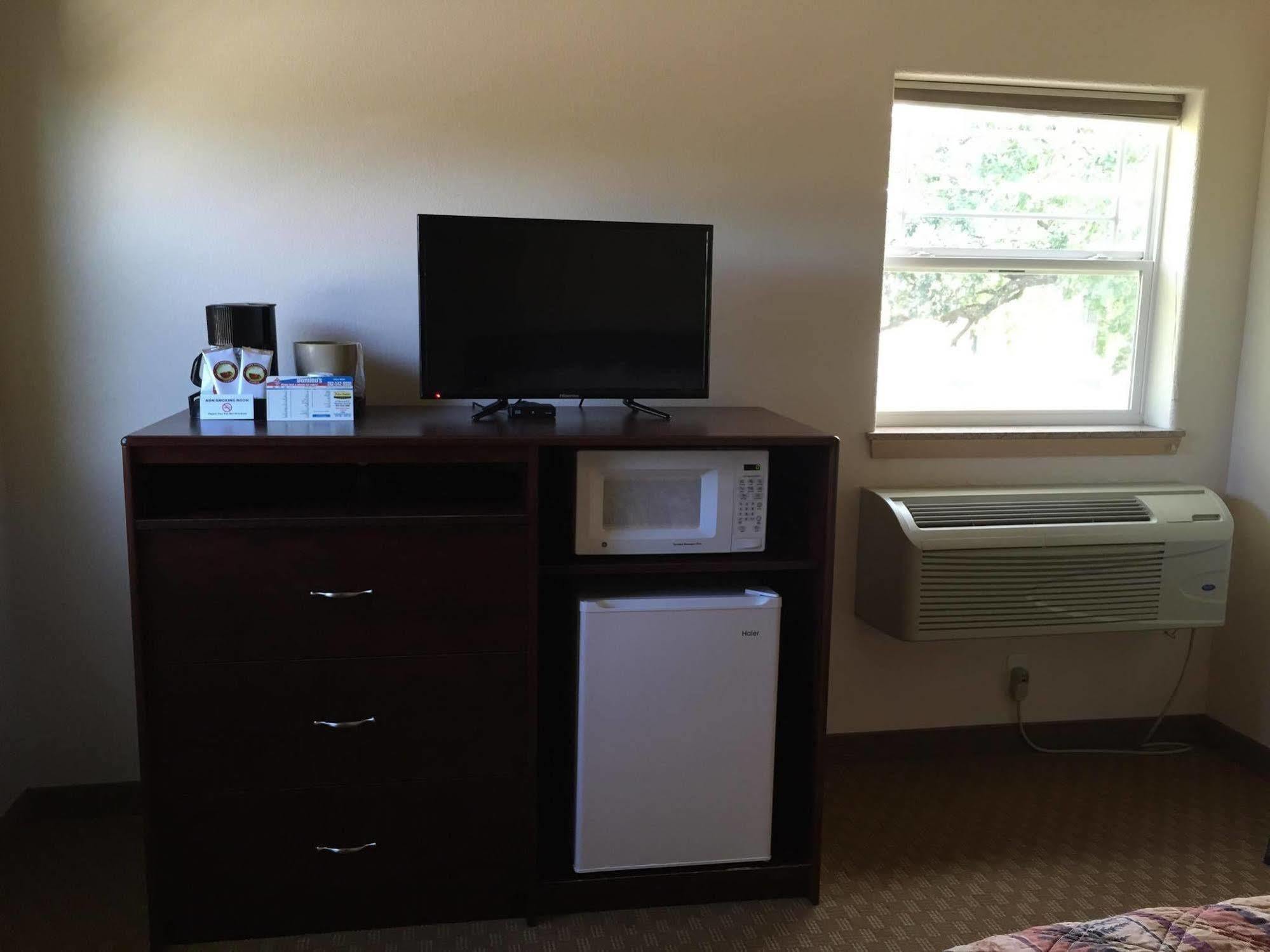 Price Pointe Inn Waukesha Eksteriør bilde